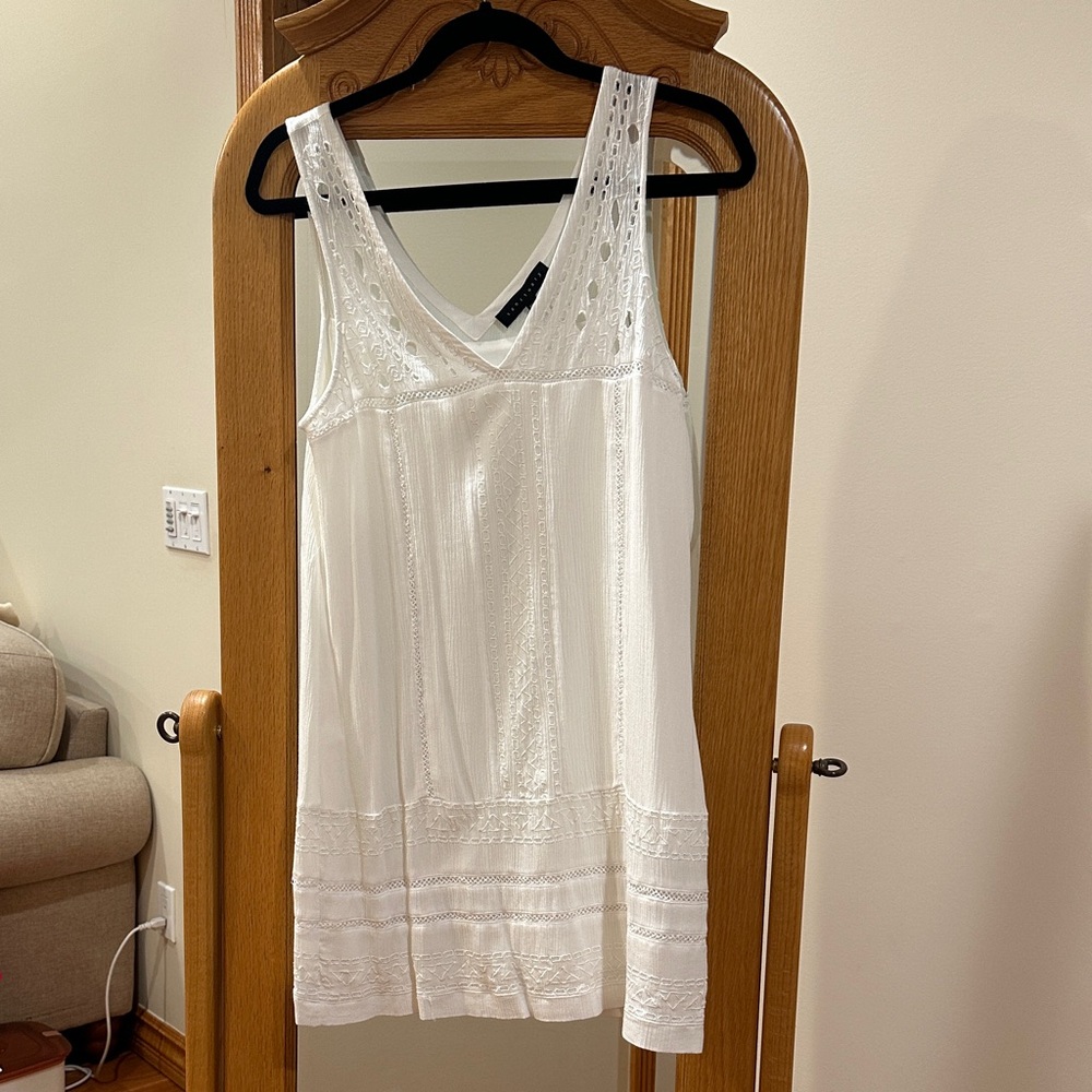 Sanctuary White Lace-Detail V-Neck Dress